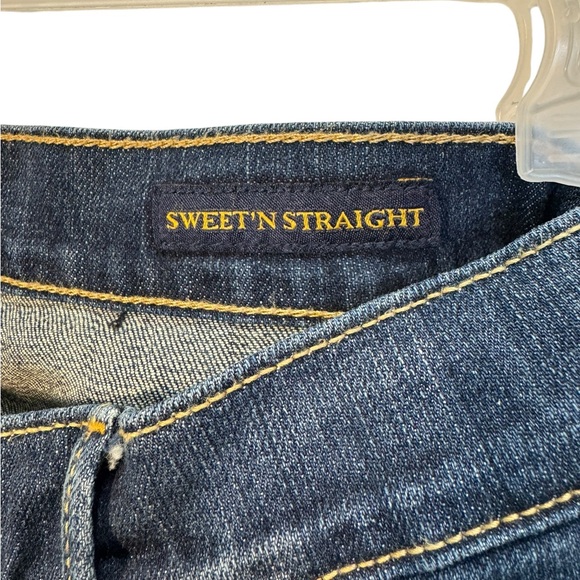 Lucky Brand Women's Dark Blue Straight Leg Jeans - Picture 4 of 7